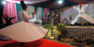 Tarian Sufi Warnai Pelepasan Santri  Al Falah Salafi Jatirokeh