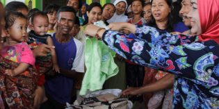 Lima Hari Pasca Bencana Banjir, Idza Salurkan Bantuan 5 Desa di Jatibarang