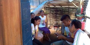 Miris, 7 Anggota Keluarga di Paguyangan Tinggal di Gubuk Plastik Berukuran 3X3