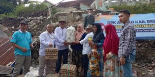 DPK Apindo Peduli, Salurakan Ratusan Sembako untuk Bencana Tanah Bergerak Desa Sridadi