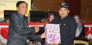 Awal Tahun, Dewan Tetapkan 4 Perda dan 5 Raperda