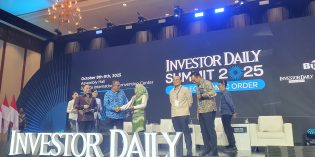 Wamenkop Farida Farichah di Investor Daily Summit 2025: Koperasi Desa jadi Fondasi Tatanan Ekonomi Baru Indonesia