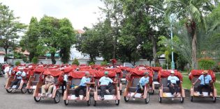 Presiden Prabowo Bagikan Becak Listrik, Brebes Dapat 100 Unit