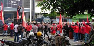 Ratusan Buruh Pabrik Datangi DPRD Brebes, Sampaikan 4 Tuntuan