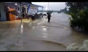 Tanggu Sungai Ciapit di Tanjung Jebol Rendam 4 Desa di Sekitarnya