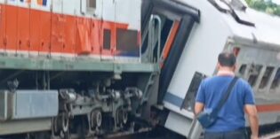 KA Bangunkarta Anjlok di Talok Bumiayu,