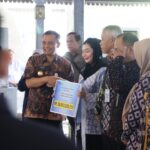 Gubernur Jateng di Brrbes ; Keroyok Kemiskinan Ekstrem, Pendidikan hingga Pangan Jadi Prioritas