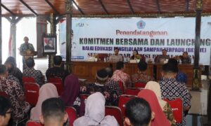 Bangun Kesadaran Warga Brebes Soal Sampah,  BESTIE dan Polisi Peduli Sampah Dilunching