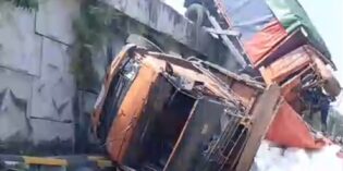 Truk Diduga Alami Rem Blong Picu Tabrakan Beruntun di FO Paguyangan, 8 Orang Terluka