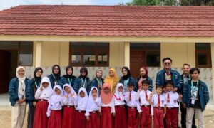 di Ujung Banjarsari Bantarkawung: Dedikasi Satu Guru, Nyalakan Api Sebelas Murid yang Harapan dan Perhatiannya Terputus