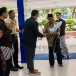 Harpelnas, BRI Brebes Sambut Nasabah dengan Pemberian Gift Bunga, Coklat dan Paket Dos